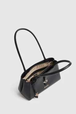 Carrie Girlfriend Shoulder Bag