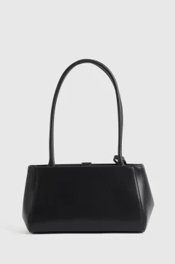 Carrie Girlfriend Shoulder Bag