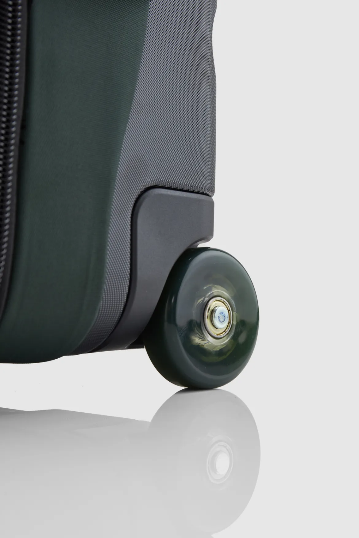 Discovery Wheeled Duffle